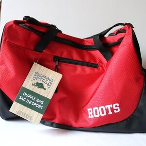 NWT - ROOTS Red Black Duffle Gym Bag with Shoulder Strap